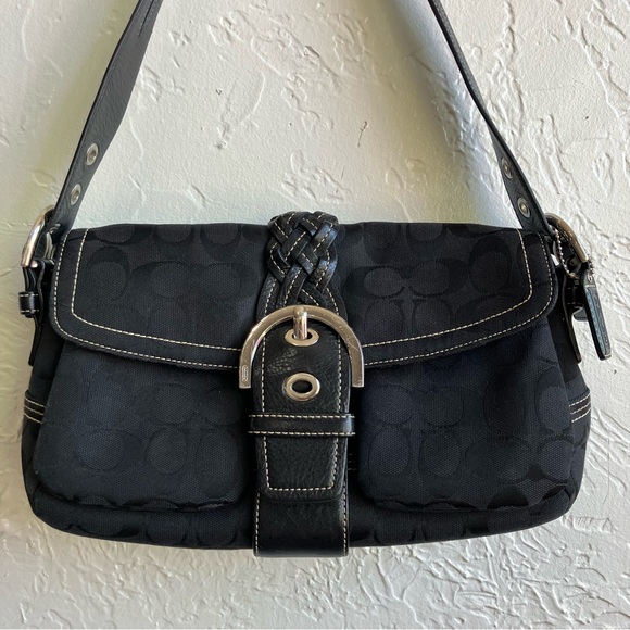Coach Handbags - Vintage Y2K Coach Black SoHo Women’s Bag
